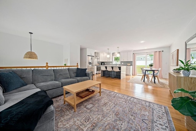 16 Chandler Dr, Marshfield, MA 02050 - living area featuring light wood-type flooring