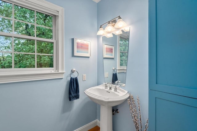 138 Worcester Ln, Waltham, MA 02451 - bathroom with baseboards