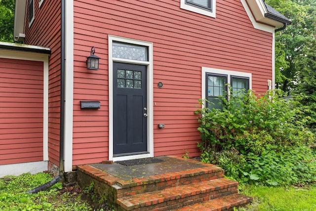 99 Lincoln St, Stoughton, MA 02072 - view of property entrance
