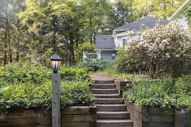 400 Loomis St, Westfield, MA 01085 - view of stairway