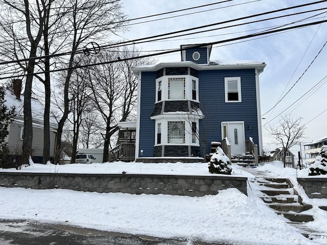 view of front of house