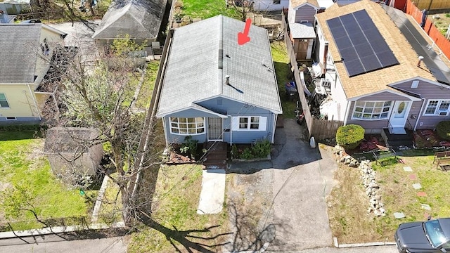 bird's eye view with a residential view