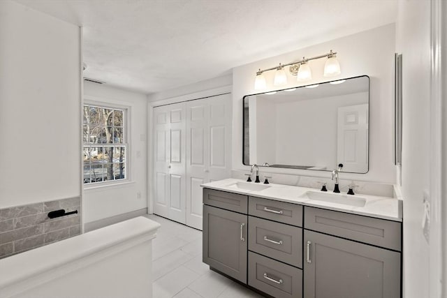 bathroom with vanity