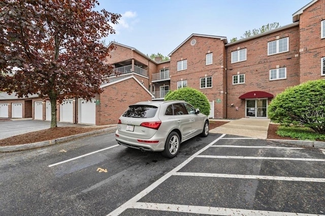7 Conant Rd Unit 37, Winchester, MA 01890 - view of property with uncovered parking