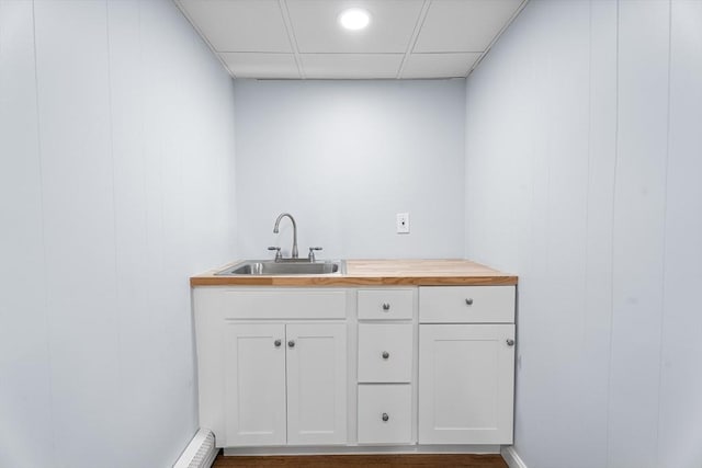 69 Kingman Ave, Revere, MA 02151 - bar area with a sink and a paneled ceiling