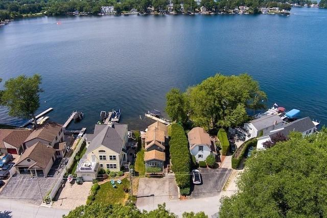 45 Point Pleasant Rd, Webster, MA 01570 - aerial view of residential area featuring a large body of water