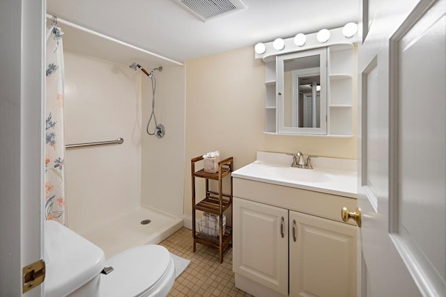 28 Ridge St, Arlington, MA 02474 - full bath featuring a shower with shower curtain and vanity