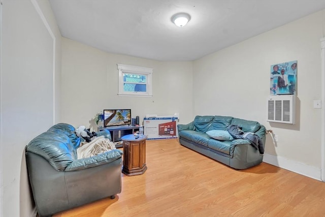 215 Beacon St, Worcester, MA 01610 - living room featuring light wood finished floors