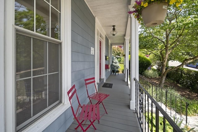 38 Spring St, Somerville, MA 02143 - view of porch