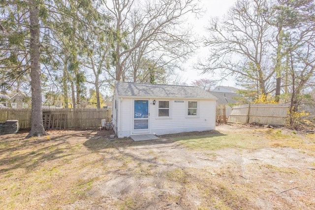 9 Bells Neck Rd Unit 4, Harwich, MA 02671 - view of outdoor structure with an outdoor structure and a fenced backyard