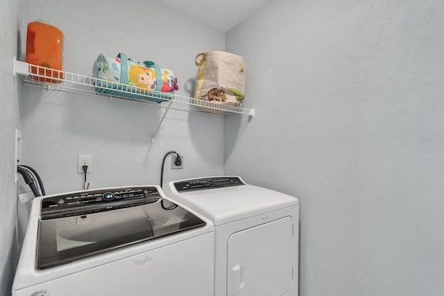1 Chase Path Unit 1, Acton, MA 01720 - laundry area featuring washing machine and clothes dryer
