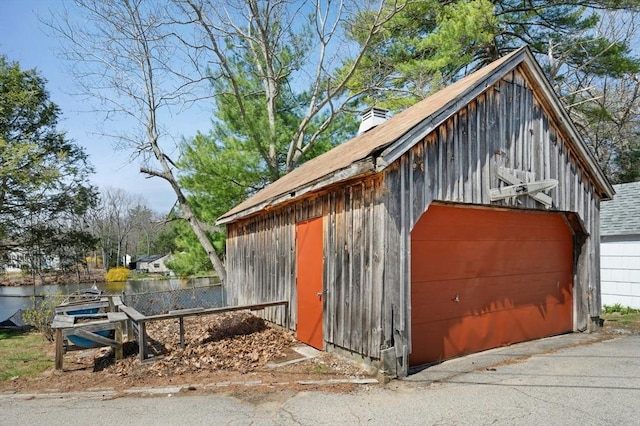 6 Cedar Pond Dr, Sturbridge, MA 01566 - detached garage featuring a water view