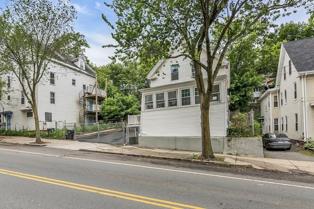 39 High, Haverhill, MA 01832 - view of front facade featuring a gate