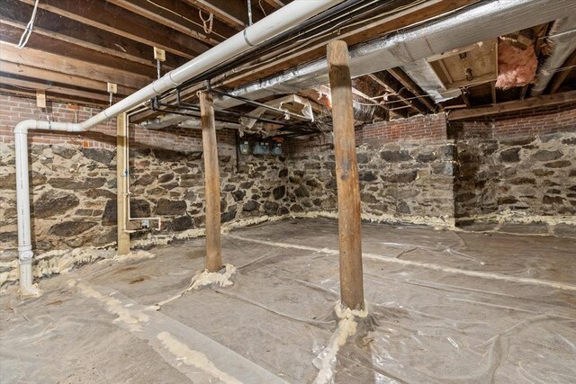15 Russell St, Worcester, MA 01609 - view of unfinished below grade area