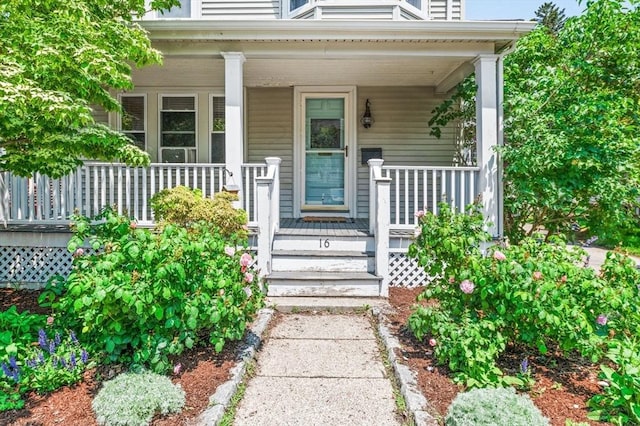 16 Desmond Ave, Manchester, MA 01944 - entrance to property with covered porch