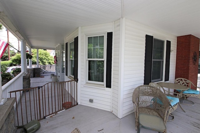 27 Summer St, Saugus, MA 01906 - view of porch