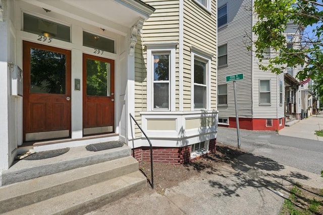 297 Cardinal Medeiros Ave Unit 1, Cambridge, MA 02141 - view of exterior entry