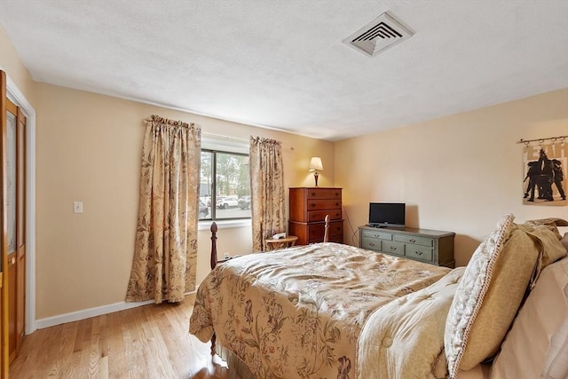 5 Thomas St Unit P17, Saugus, MA 01906 - bedroom featuring light wood-type flooring and baseboards
