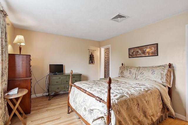 5 Thomas St Unit P17, Saugus, MA 01906 - bedroom featuring light wood finished floors and baseboards