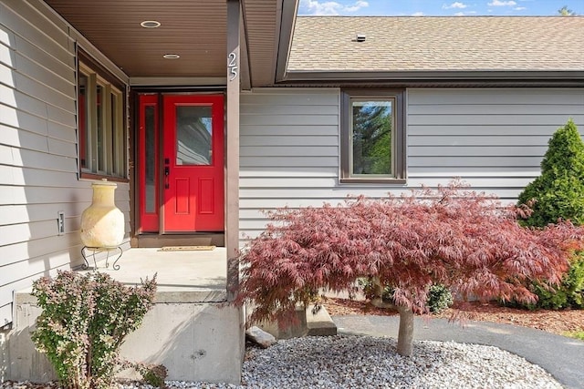 25 Williams Rd, Fitchburg, MA 01420 - property entrance featuring roof with shingles