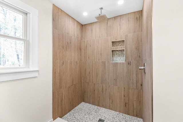 30 Grannys Ln, Orleans, MA 02653 - bathroom featuring recessed lighting and a tile shower