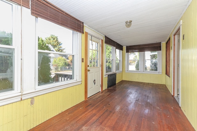 view of unfurnished sunroom