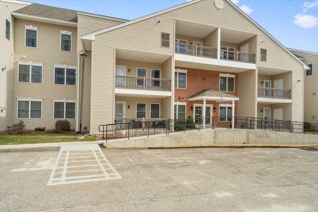 216 Reservoir St # 304, Holden, MA 01520 - view of apartment building / complex