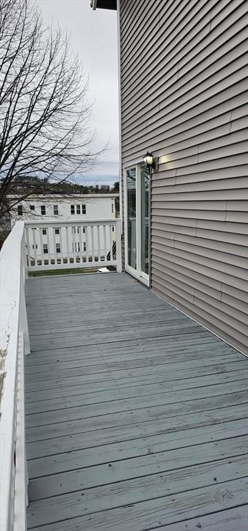 14 Fales St, Worcester, MA 01606 - view of wooden deck