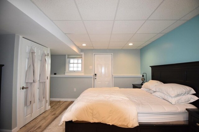 251 Sunderland Rd Unit 251, Worcester, MA 01604 - bedroom with light wood-style flooring, a drop ceiling, and recessed lighting