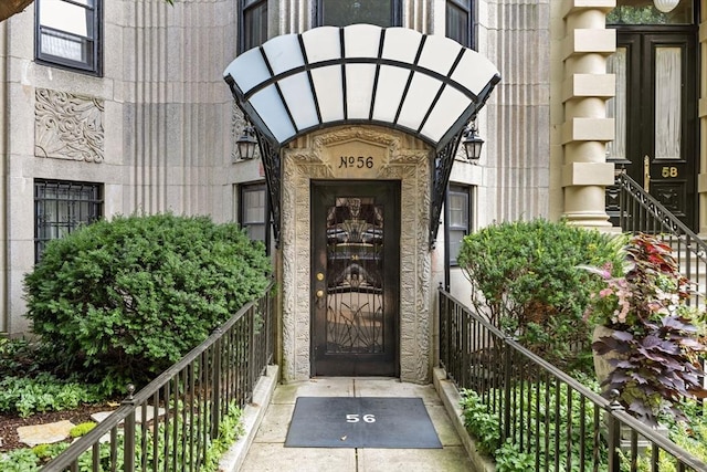 56 Commonwealth Ave Ph, Ph, Boston, MA 02116 - property entrance with stone siding