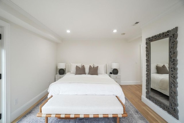 7 Newman St, Cambridge, MA 02140 - bedroom featuring ornamental molding, light wood-style floors, recessed lighting, and baseboards
