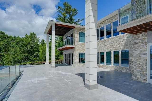 290 Massapoag Rd, Tyngsborough, MA 01879 - view of patio