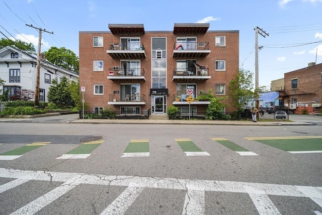 79 Poplar St Unit 10, Boston, MA 02131 - view of building exterior