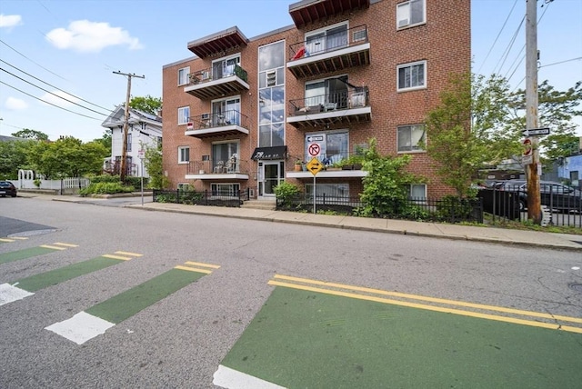79 Poplar St Unit 10, Boston, MA 02131 - view of apartment building / complex
