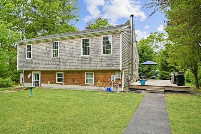 1 Fellowship Cir, Wareham, MA 02576 - view of front of home featuring a deck and a front yard