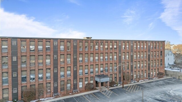 34 Newhall St Unit 313, Lowell, MA 01852 - view of building exterior
