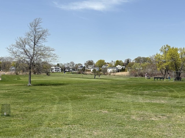 11 Fox Hill Rd, Nahant, MA 01908 - view of home's community with a yard