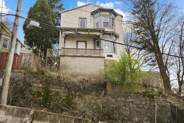 view of front of home