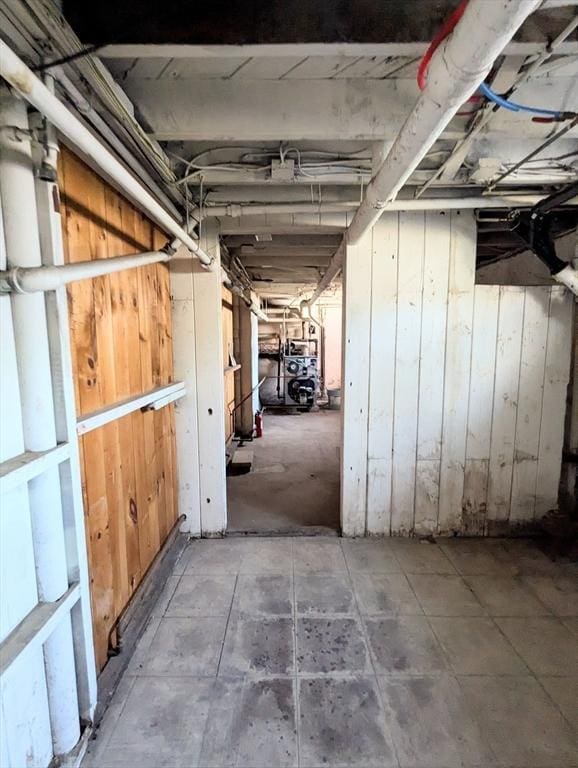 view of unfinished basement