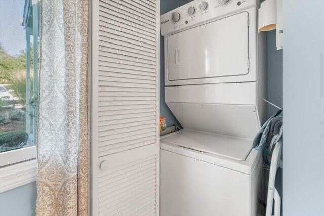 79 Chilton Ln Unit 79, Brewster, MA 02631 - laundry area featuring stacked washing maching and dryer and laundry area