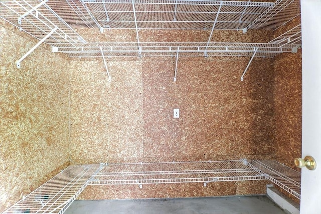 102 Pinehurst Dr Unit 102, East Longmeadow, MA 01028 - view of spacious closet