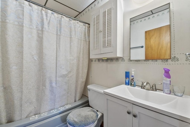 272 Glen Charlie Rd, Wareham, MA 02538 - full bath with vanity, shower / bath combination with curtain, and toilet