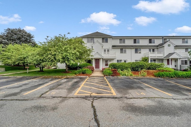 360 Littleton Unit D1, Chelmsford, MA 01824 - view of property featuring uncovered parking