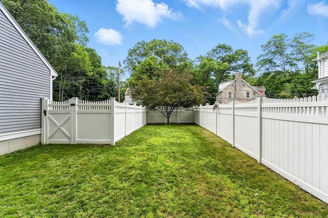 6 Flagg Dr, Framingham, MA 01702 - fenced backyard featuring a gate
