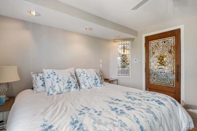 bedroom with ceiling fan