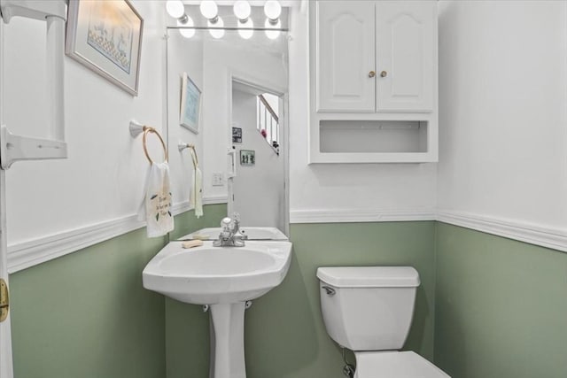 168 Cannon Forge Dr Unit 168, Foxboro, MA 02035 - bathroom with toilet