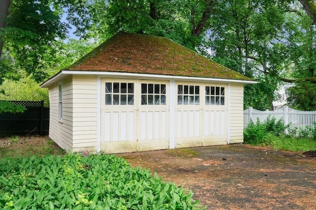65 Kirkstall Rd, Newton, MA 02460 - view of outdoor structure