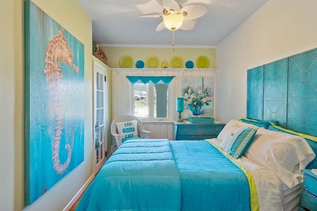 bedroom featuring ceiling fan