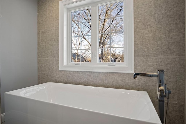 bathroom featuring a bathing tub