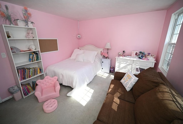 bedroom with carpet flooring